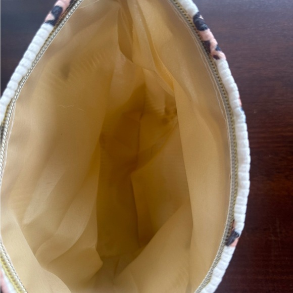 Star Patterned Pouch - Picture 2 of 2